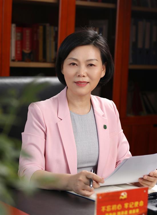 国珍松花粉-新时代健康产业(集团)有限公司成立于1995年3月,是中国新时代控股(集团)公司的控股子公司,总部设在北京,注册资本1亿元人民币。公司是直销行业内首批获得直销牌照的内资企业之一,也是行业内唯一一家央属企业。